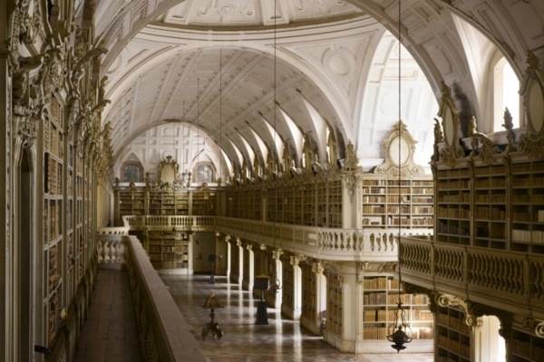 Tham quan thư viện Wiblingen nổi tiếng khi du học Đức