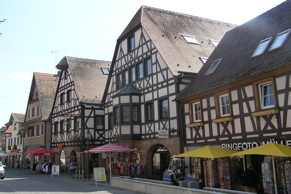 Herzogenaurach là quê hương của Puma và Adidas