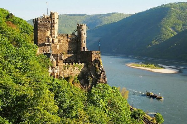 Khám phá sông Rhein tại Đức
